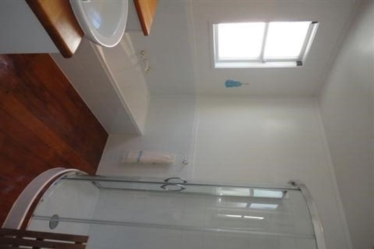 Photo of property in 40 Belle Vue Avenue, Northcote Point, Auckland, 0627