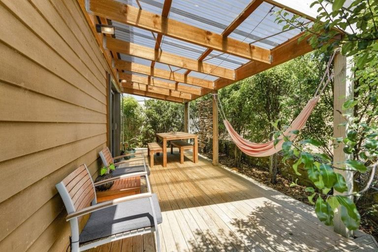 Photo of property in 5b Waikowhai Place, Raglan, 3225