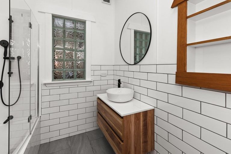 Photo of property in 190 Vigor Brown Street, Napier South, Napier, 4110