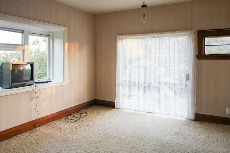 Photo of property in 22 Weston Road, Holmes Hill, Oamaru, 9401