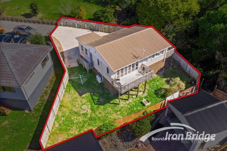 Photo of property in 64 Colwill Road, Massey, Auckland, 0614