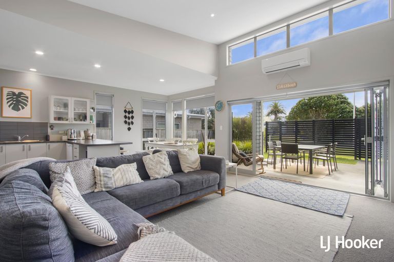 Photo of property in 8a Reo Crescent, Waihi Beach, 3611