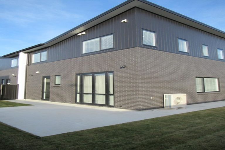 Photo of property in 3 Aston Crescent, Wallaceville, Upper Hutt, 5018