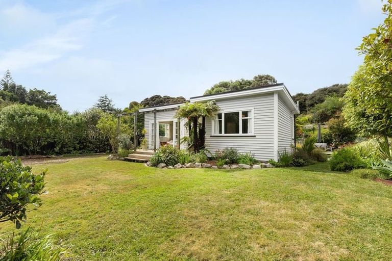 Photo of property in 50 Matai Road, Raumati South, Paraparaumu, 5032
