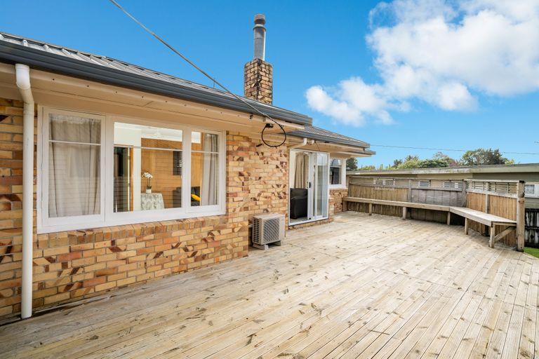 Photo of property in 330 Glengarry Road, Glen Eden, Auckland, 0602