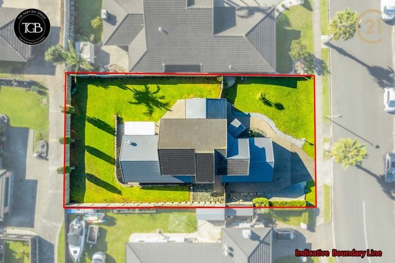 Photo of property in 21 Parkhaven Drive, Rosehill, Papakura, 2113