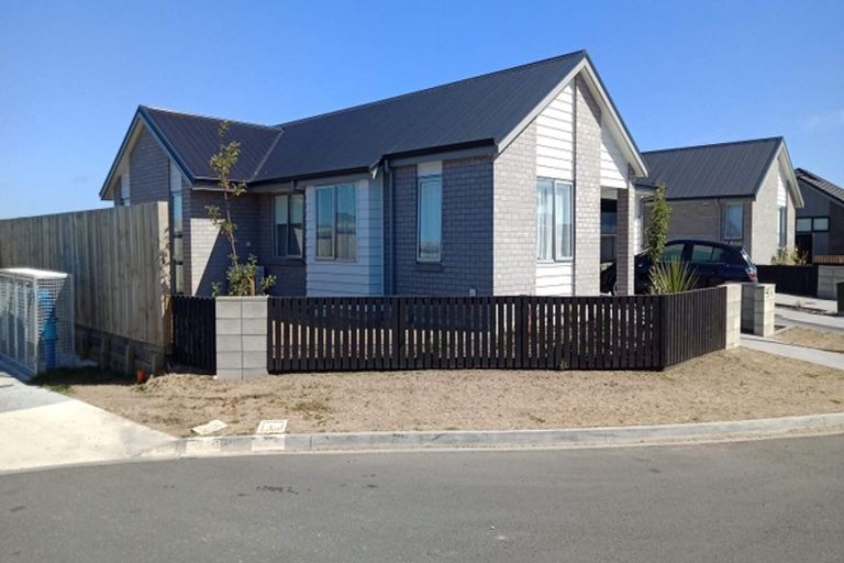 Photo of property in 52 Crown Street, Papamoa, 3118