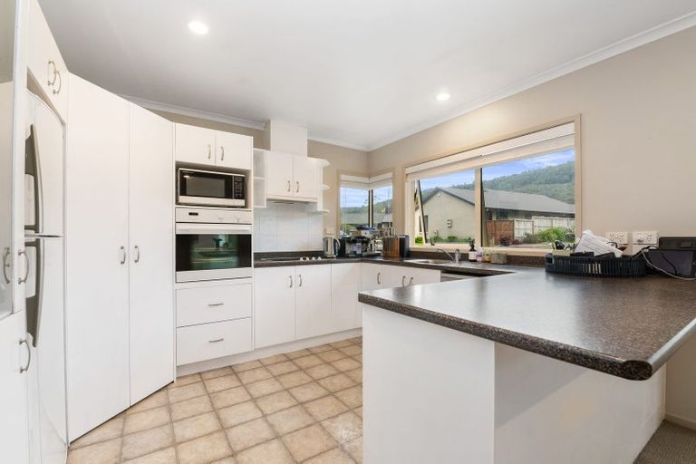 Photo of property in 41 Caulfield Place, Pukehangi, Rotorua, 3015