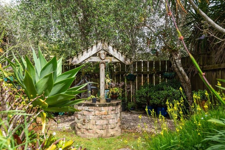 Photo of property in 2/38 Gatman Street, Birkdale, Auckland, 0626