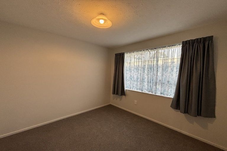 Photo of property in 2/7 Highsted Road, Bishopdale, Christchurch, 8053