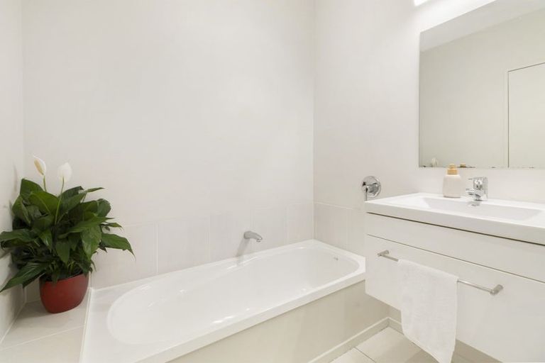 Photo of property in 10/114 Mitchell Street, Brooklyn, Wellington, 6021