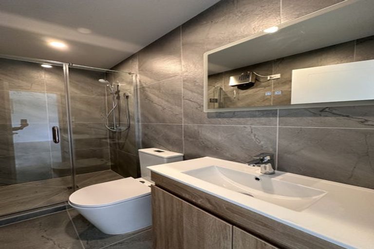 Photo of property in 2/205 Sunnynook Road, Wairau Valley, Auckland, 0627