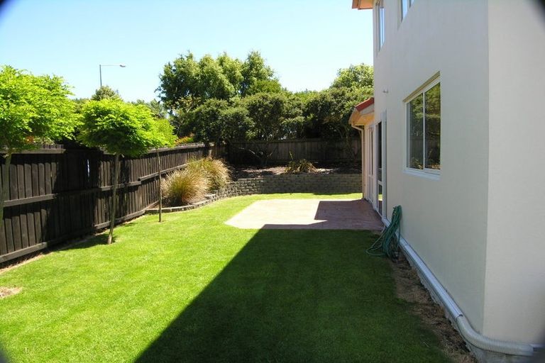 Photo of property in 17 Ridgewood Place, Shirley, Christchurch, 8061