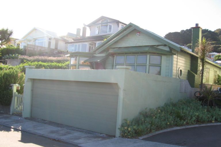 Photo of property in 10 Mcfarlane Street, Mount Victoria, Wellington, 6011