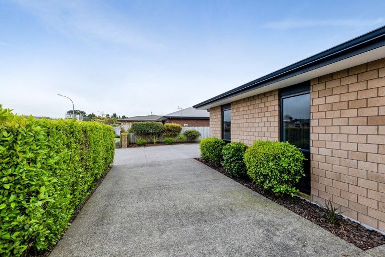 Photo of property in 38 Montague Grove, Stratford, 4332