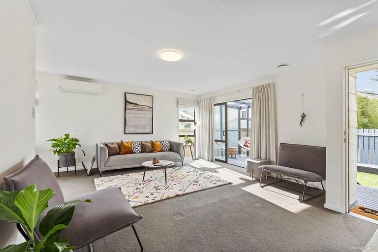 Photo of property in 2/15 Margan Avenue, New Lynn, Auckland, 0600