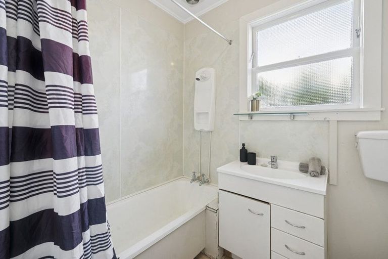 Photo of property in 127 Richmond Street, Petone, Lower Hutt, 5012