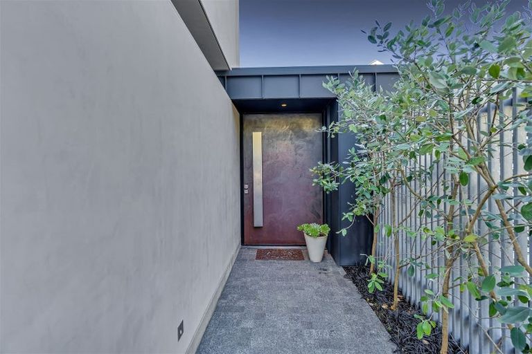 Photo of property in 2 Marriner Street, Sumner, Christchurch, 8081