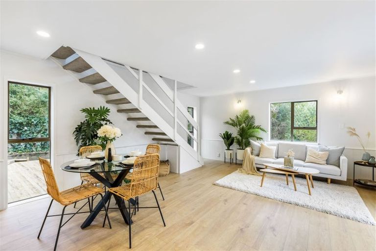 Photo of property in 2/38 Waiau Street, Torbay, Auckland, 0630