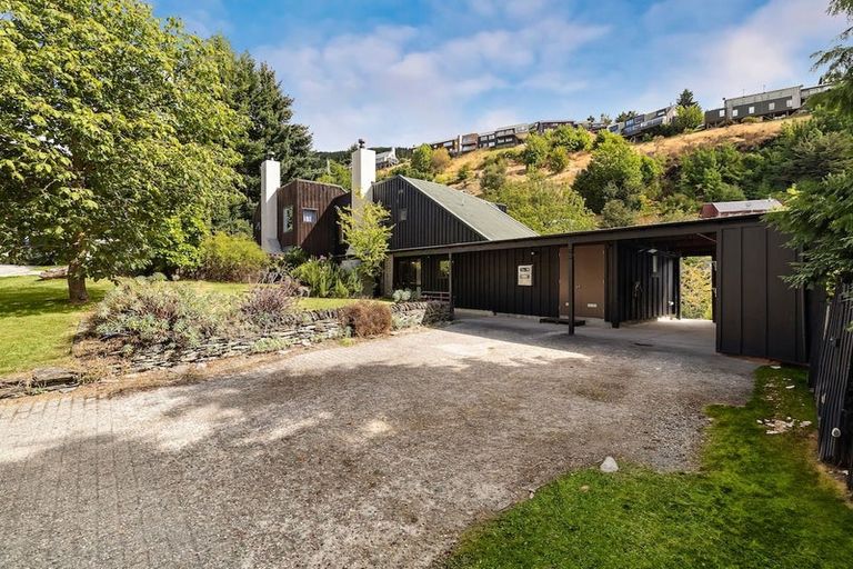 Photo of property in 49b Goldfield Heights, Queenstown, 9300