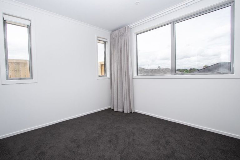 Photo of property in 2/12 Bostonkip Crescent, Fitzroy, Hamilton, 3282
