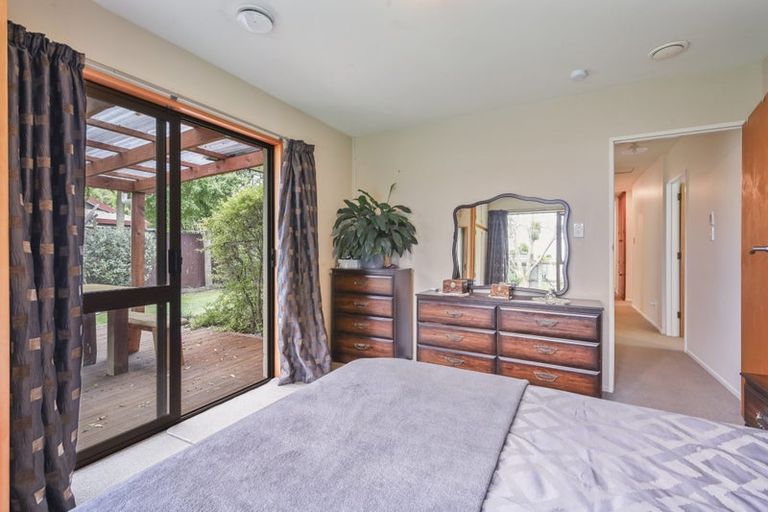 Photo of property in 6 Foster Place, Rangiora, 7400