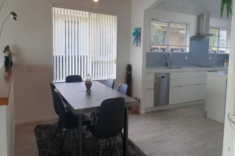 Photo of property in 69 Karewa Parade, Papamoa Beach, Papamoa, 3118