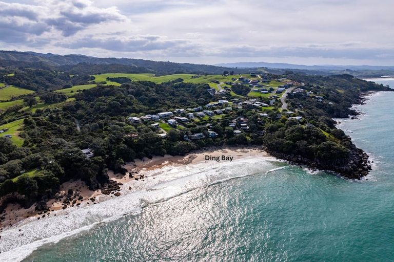 Photo of property in 7 Blue Moon Rise, Langs Beach, 0582