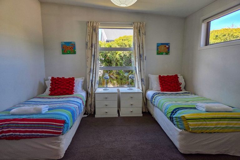 Photo of property in 8 Dwyer Place, Lake Tekapo, 7999