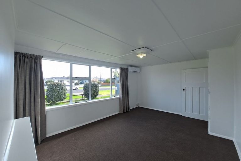 Photo of property in 12-14 Dixon Avenue, Hawera, 4610