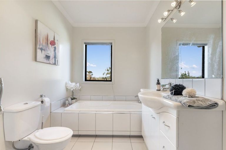 Photo of property in 62 Jeffs Road, Dairy Flat, Albany, 0794