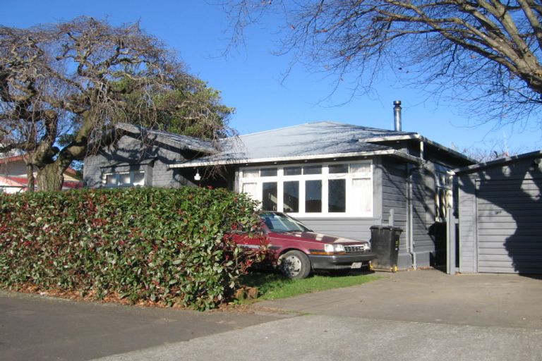 Photo of property in 12 Sydney Street, Palmerston North, 4414