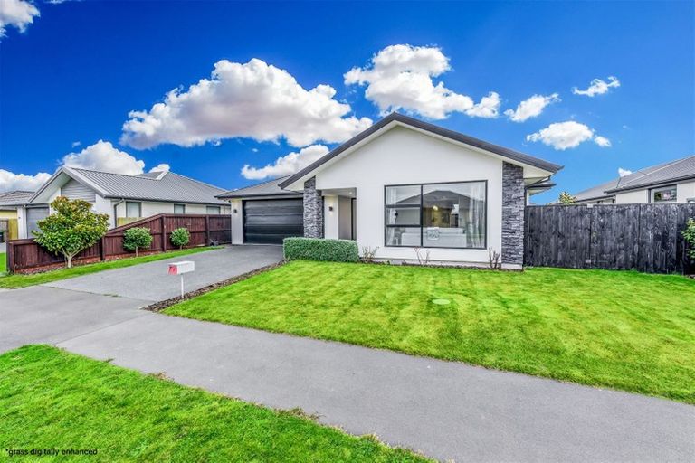 Photo of property in 5 Amelia Place, Wigram, Christchurch, 8025