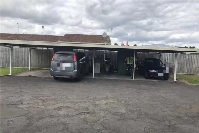 Photo of property in 3/76 Helvetia Road, Pukekohe, 2120