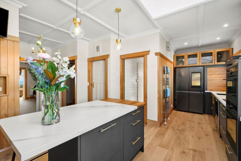 Photo of property in 27a Bayly Road, Moturoa, New Plymouth, 4310