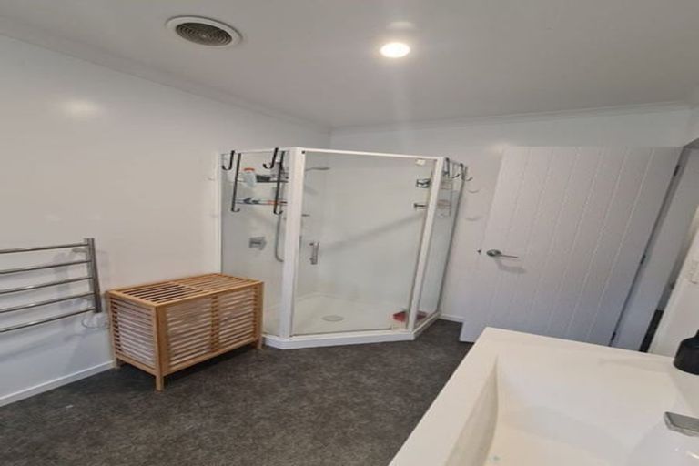 Photo of property in 90a Endeavour Drive, Whitby, Porirua, 5024