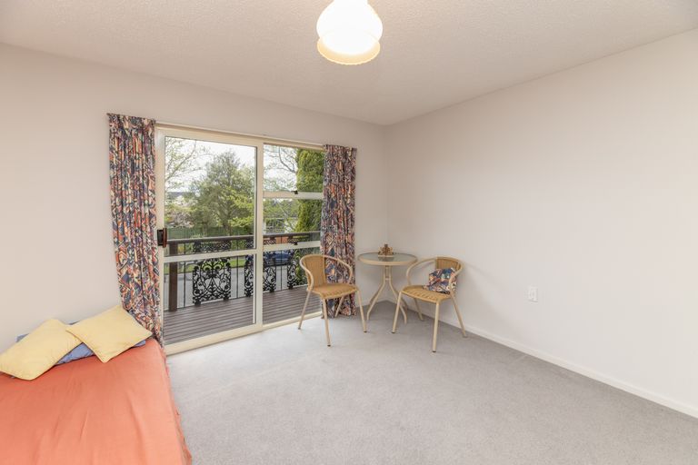 Photo of property in 28 Westmont Street, Ilam, Christchurch, 8041