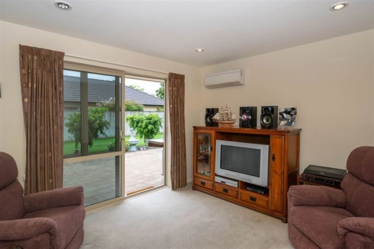 Photo of property in 32 Magnolia Drive, Springlands, Blenheim, 7201