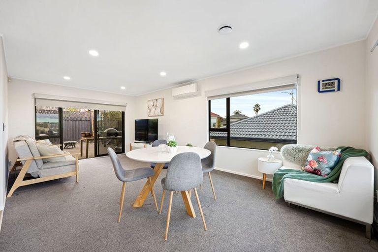 Photo of property in 1/14 Kells Place, Botany Downs, Auckland, 2010