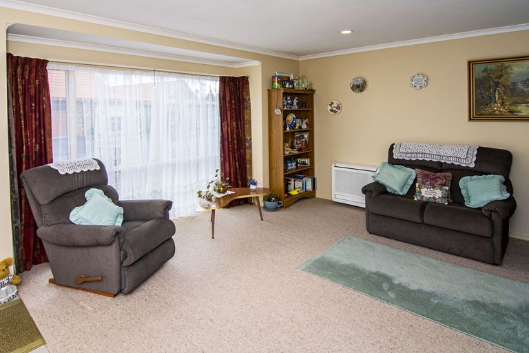 Photo of property in Holdsworth Villas, 38/2 William Donald Drive, Solway, Masterton, 5810