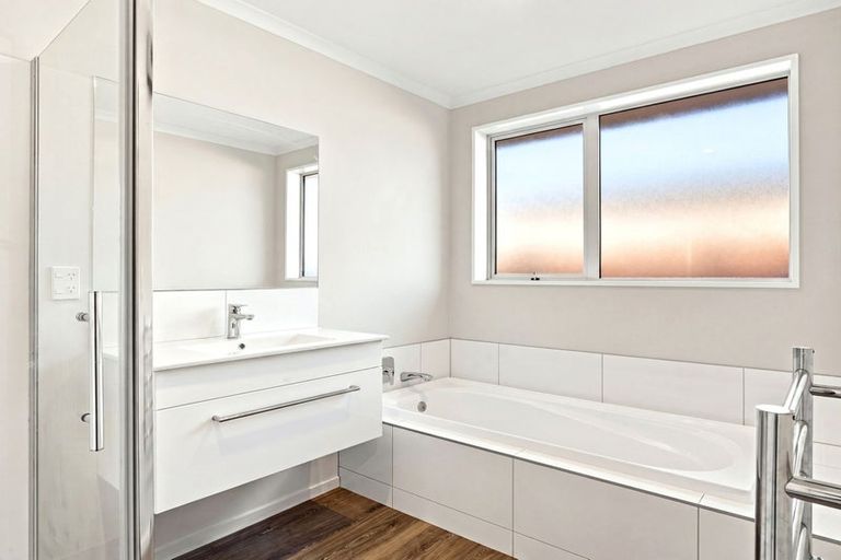 Photo of property in 51 Sholto Duncan Crescent, Halswell, Christchurch, 8025