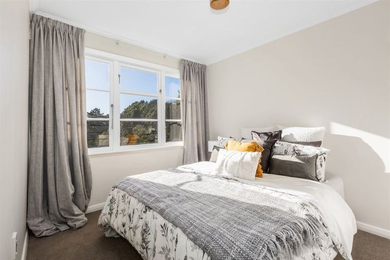 Photo of property in 21 Mahoe Street, Tawa, Wellington, 5028