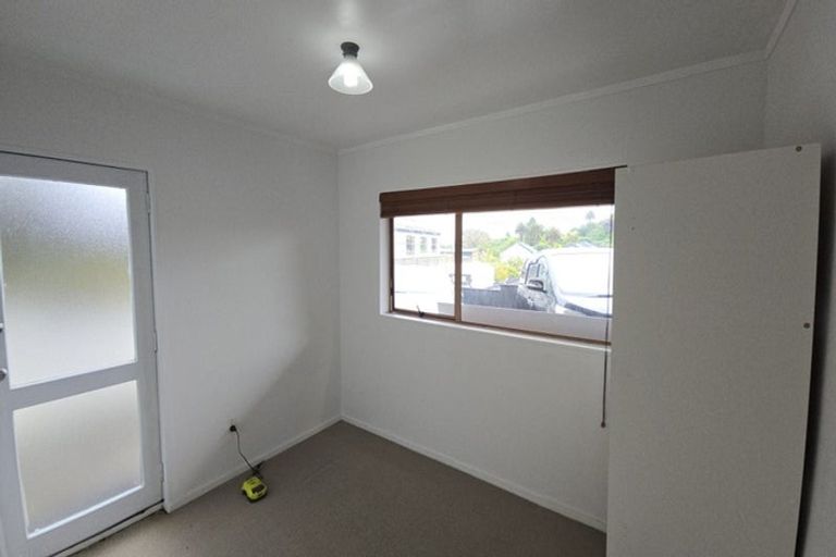 Photo of property in 1/22 Clovelly Road, Bucklands Beach, Auckland, 2012