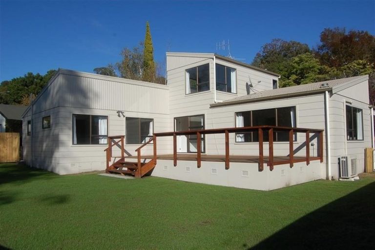 Photo of property in 9 Toop Street, Havelock North, 4130