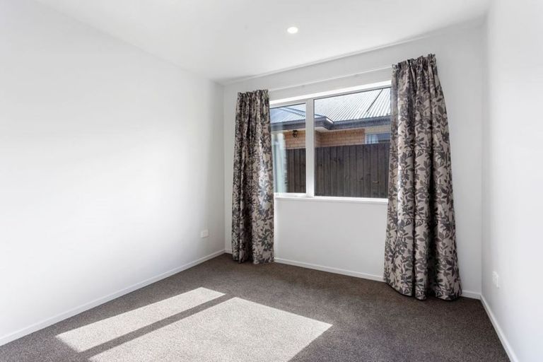 Photo of property in 58 Horoeka Street, Russley, Christchurch, 8042