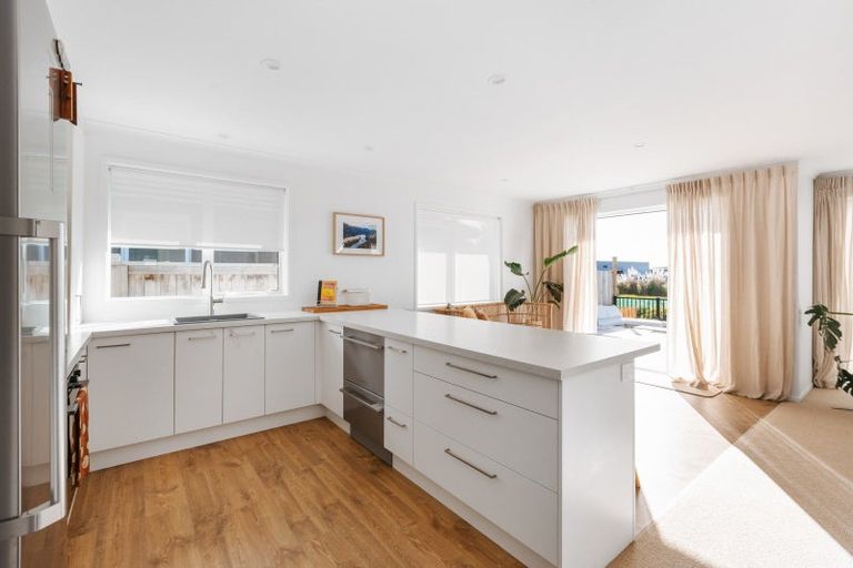 Photo of property in 7a Te Wharo Drive, Papamoa, 3118