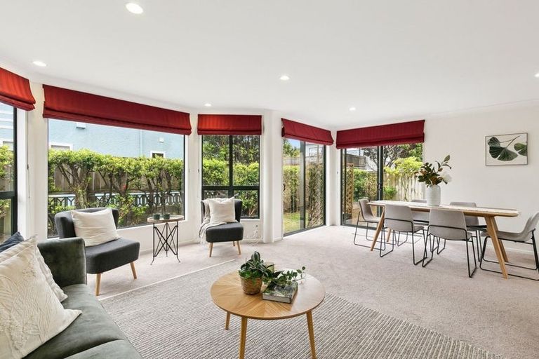 Photo of property in 5 Troy Street, Kilbirnie, Wellington, 6022