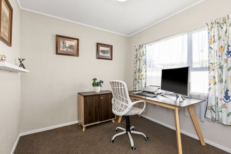Photo of property in 16 Guildford Street, Tamatea, Napier, 4112