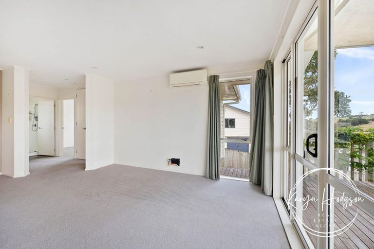 Photo of property in 12 Ash Grove, Maungaturoto, 0520