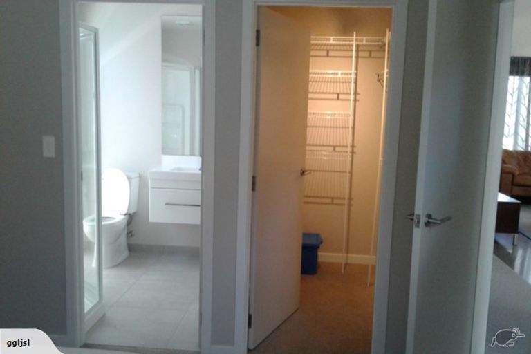 Photo of property in 28 Saint Pauls Drive, Brookfield, Tauranga, 3110